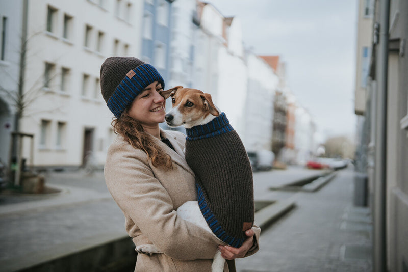 ODENSE sveter a čiapka - hnedá