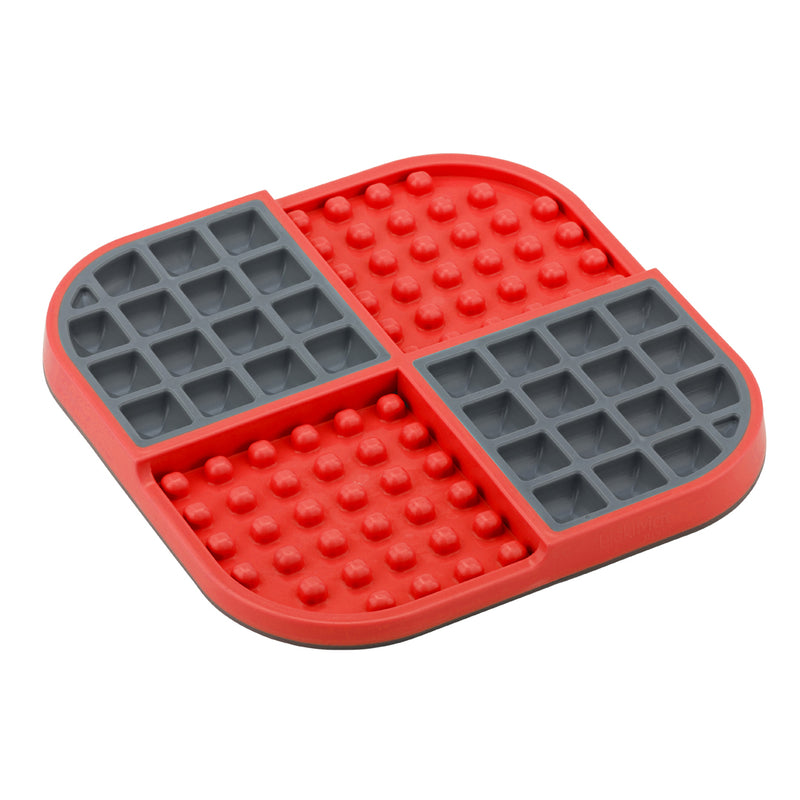 LickiMat SLOMO slow-feeding mat - red